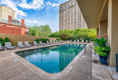 4466 W Pine Boulevard St Louis MO 63108
