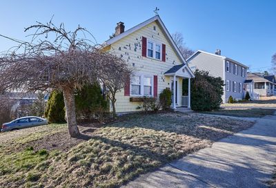 38 Endicott Rd Stoneham MA 02180