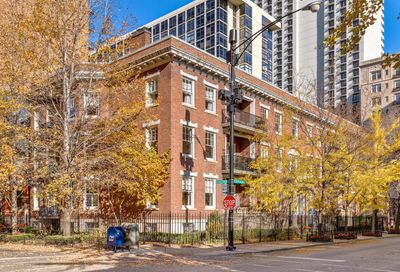 1205 N Astor Street Chicago IL 60610