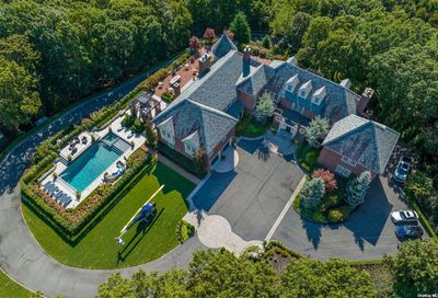 18 Gwynne Road Melville NY 11747