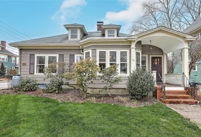 56 Glenwood Avenue Pawtucket RI 02860
