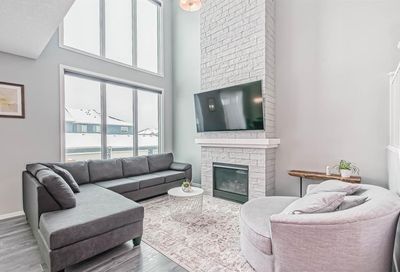 16 Nolanhurst Heights NW Calgary AB T3R1S7