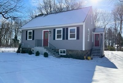 28 Glenwood St Holden MA 01520