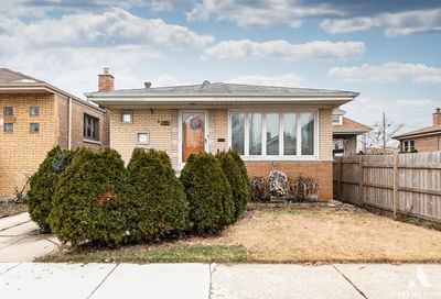 5246 S Kenneth Avenue Chicago IL 60632