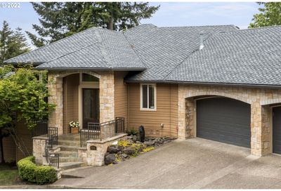 9242 NW Murdock St Portland OR 97229