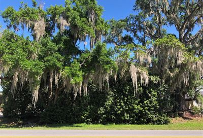 E Lake Shore Boulevard Kissimmee FL 34744