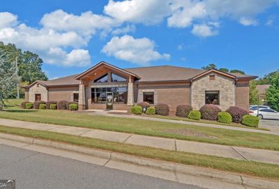 299 N Broad Street Winder GA 30680