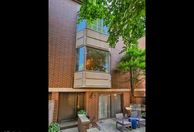 55 W Goethe Street Chicago IL 60610