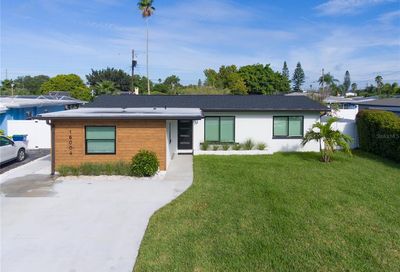 16004 Redington Drive Redington Beach FL 33708