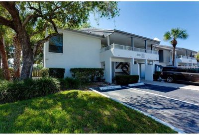 2040 Lakewood Club Drive S St Petersburg FL 33712