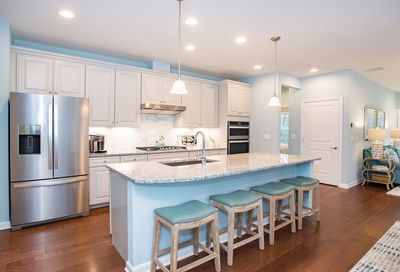 28 Sienna Cir Upton MA 01568