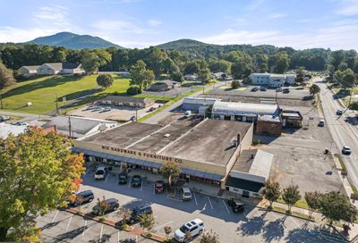 15 Courthouse Square Cleveland GA 30528