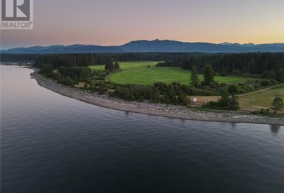 4692 Regent Rd Oyster River BC V9H1E3