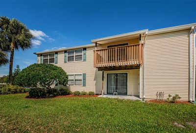 137 Hunter Lake Drive Oldsmar FL 34677