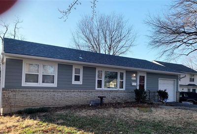 8112 Walnut Street Kansas City MO 64114