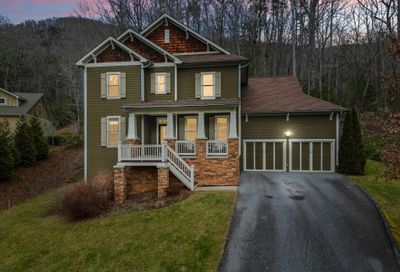 25 Sugarland Ridge Trail Fairview NC 28730