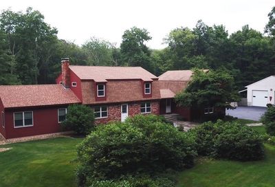 65 Purgatory Rd Sutton MA 01590