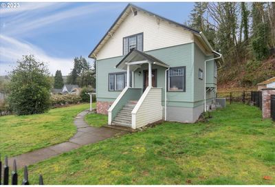 412 W E St Rainier OR 97048