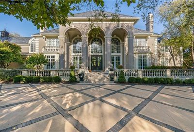 11404 Manor Road Leawood KS 66211