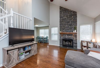 681 E Peachtree Lane Round Lake Beach IL 60073