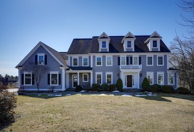 7 Mulligan Way Northborough MA 01532