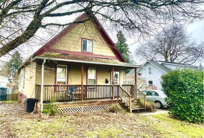 136 N Vernonia Rd St Helens OR 97051