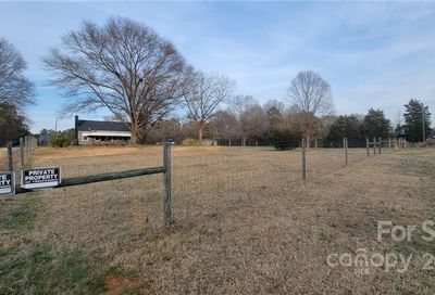 1742 Ridge Road Charlotte NC 28262