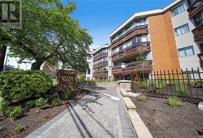 309 1560 Hillside Ave Victoria BC V8T5B8