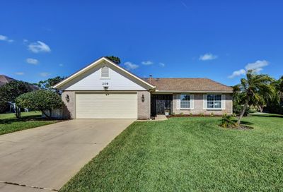 208 Golf Club Drive New Smyrna Beach FL 32168