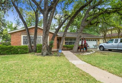 4103 Deepwoods Drive Austin TX 78731