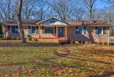 142 Quail Dr La Vergne TN 37086