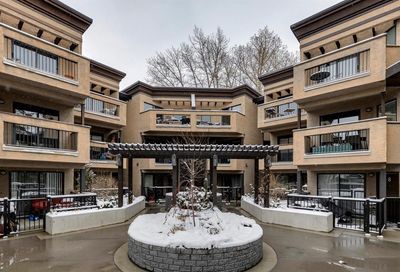 16, 712 4 Street NE Calgary AB T2E3S8