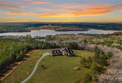 590 Tuckertown Road New London NC 28127