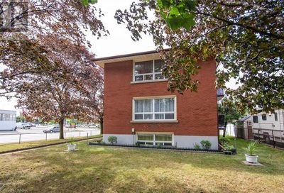 10 PINECREST Drive Kitchener ON N2A2G6