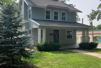5902 Walnut Street Kansas City MO 64113