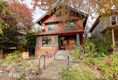 2417 SE Hawthorne Blvd Portland OR 97214