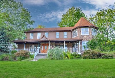 319 Old Route 304 New City NY 10956