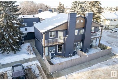 3562 42 ST NW Edmonton AB T6L5A1