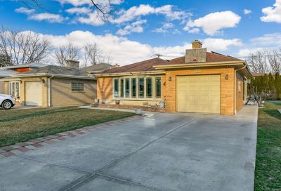 7133 N Tripp Avenue Lincolnwood IL 60712