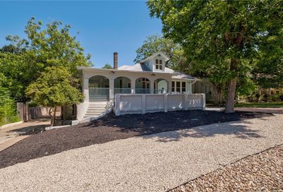 531 W Hopkins Street San Marcos TX 78666