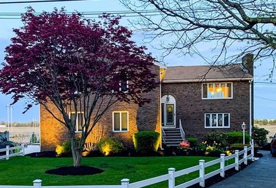 26r Saugus Ave Saugus MA 01906