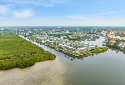 8829 Bay Pointe Drive Tampa FL 33615