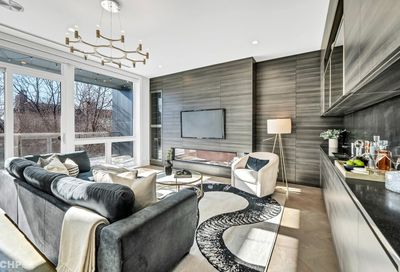 2136 W Lyndale Street Chicago IL 60647