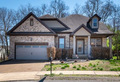 129 Otter Glenn Dr Hendersonville TN 37075