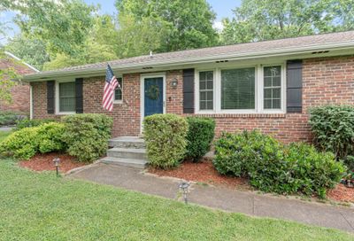 520 Rochelle Dr Nashville TN 37220
