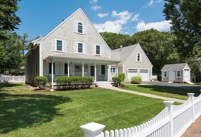 125 Lakeview Dr Barnstable MA 02632
