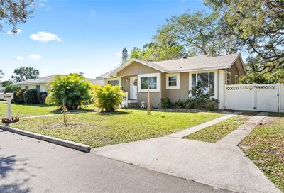 2006 20th Street Court W Bradenton FL 34205