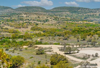 628 Antelope Cove Blanco TX 78606
