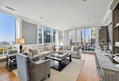 10 E Delaware Place Chicago IL 60611