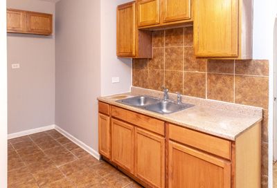 8557 S Bennett Avenue Chicago IL 60617